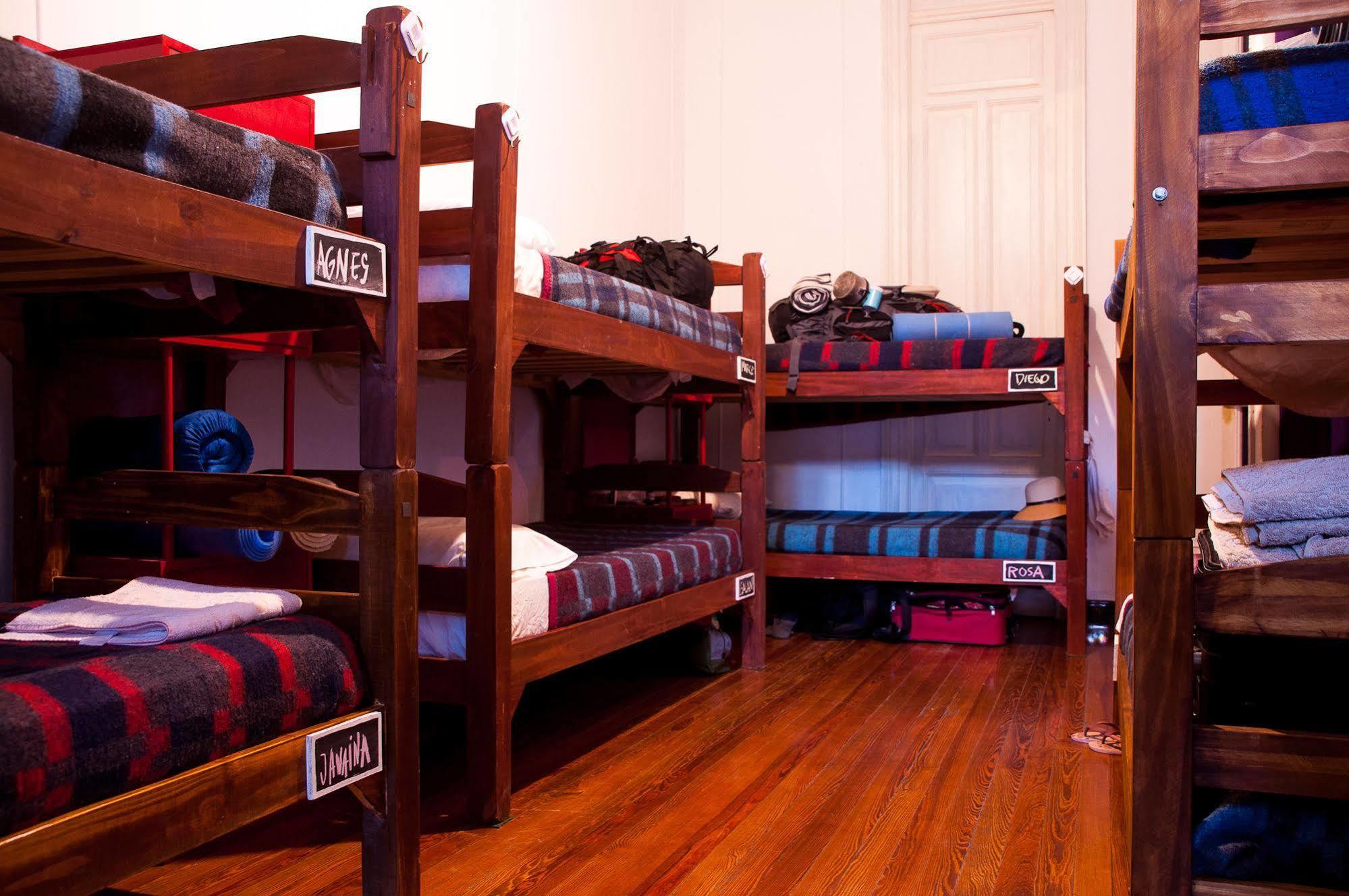 Blanes Hostel Монтевидео Екстериор снимка
